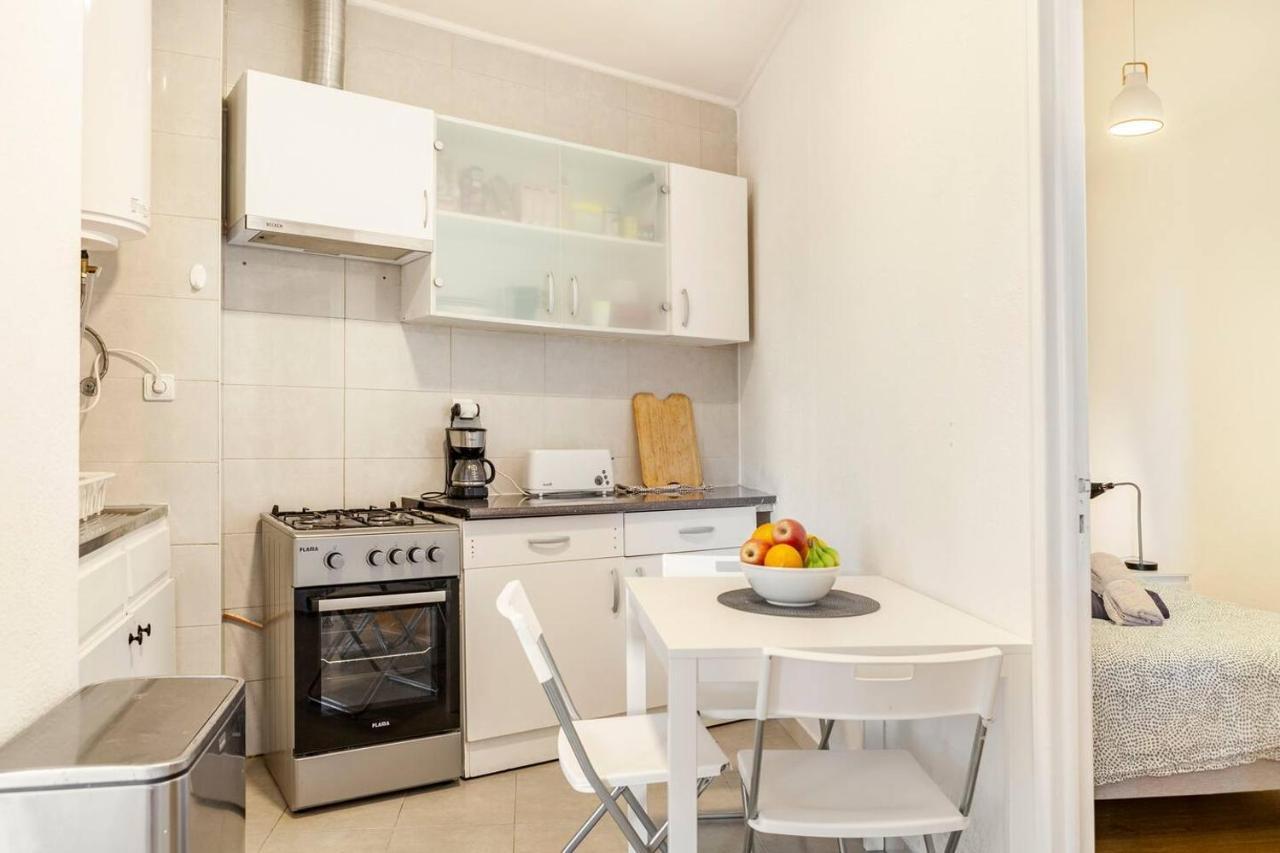 Relax In Lisbon For 4 People With Terrace And Parking Apartamento Exterior foto