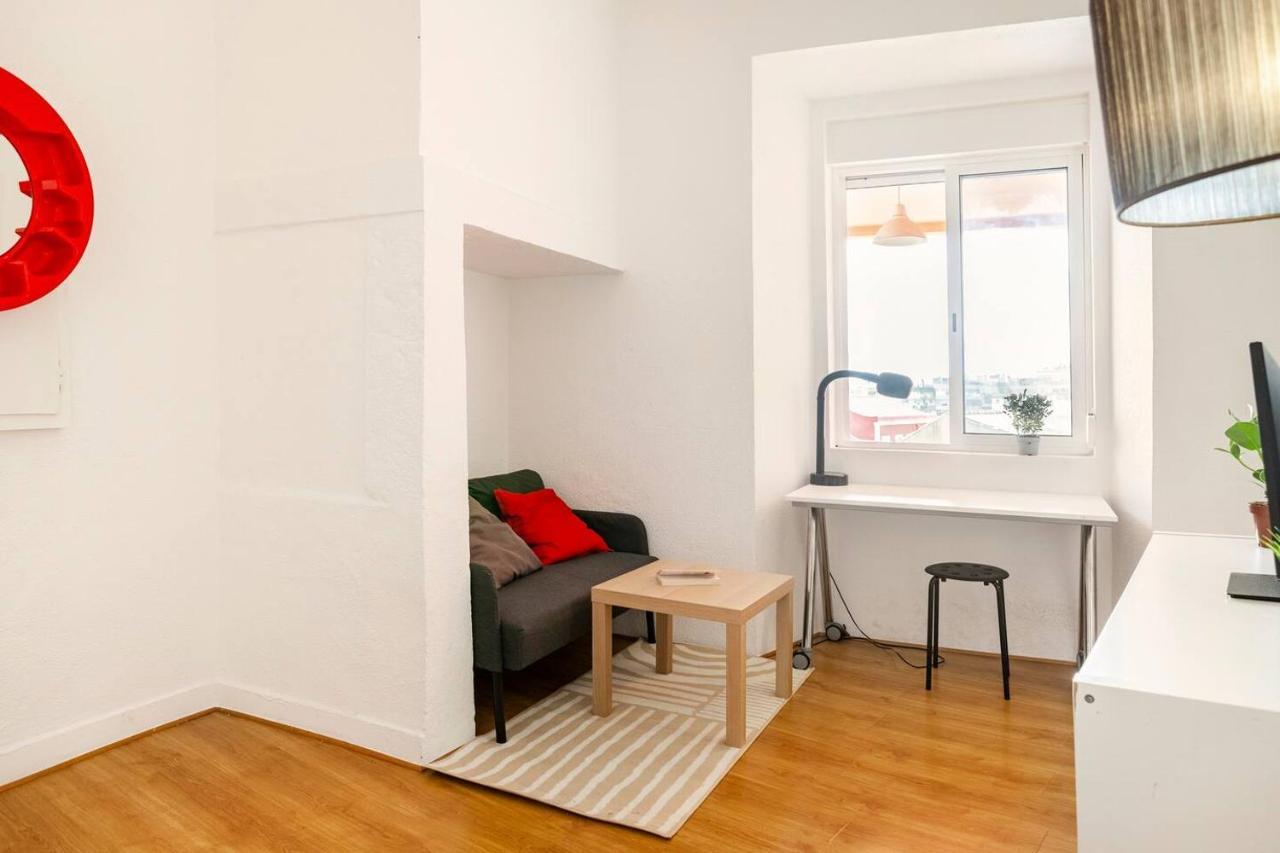 Relax In Lisbon For 4 People With Terrace And Parking Apartamento Exterior foto