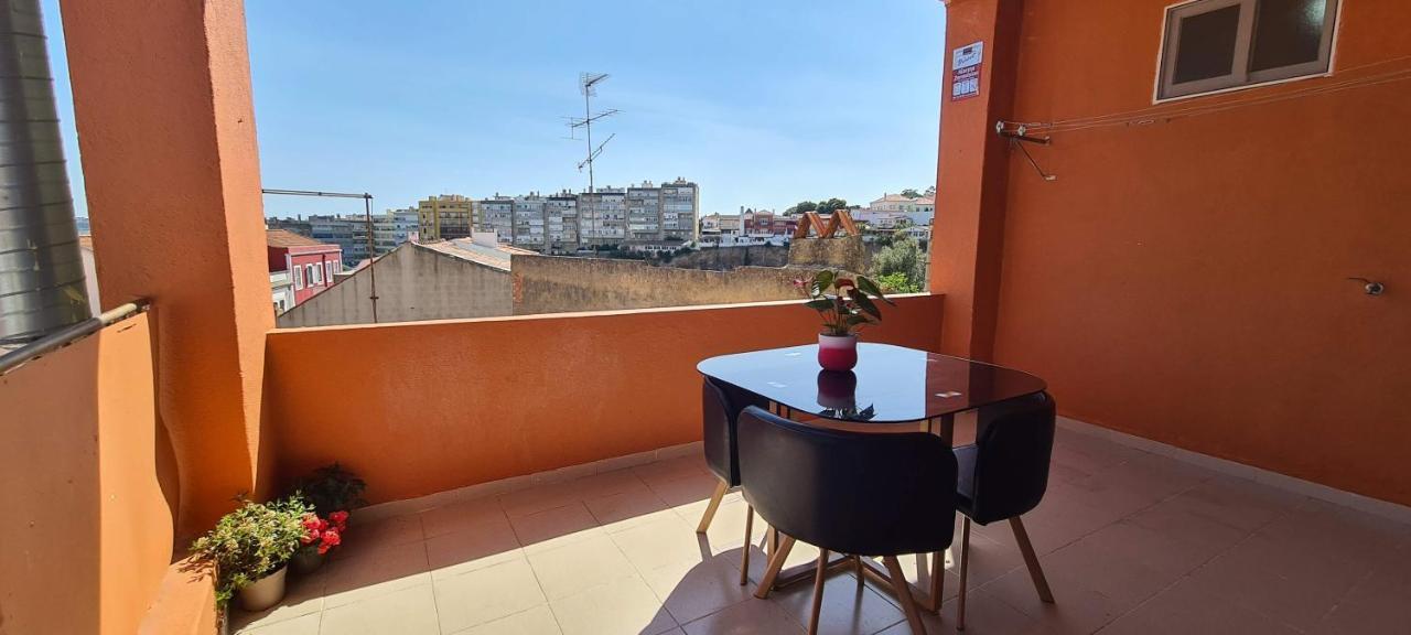 Relax In Lisbon For 4 People With Terrace And Parking Apartamento Exterior foto